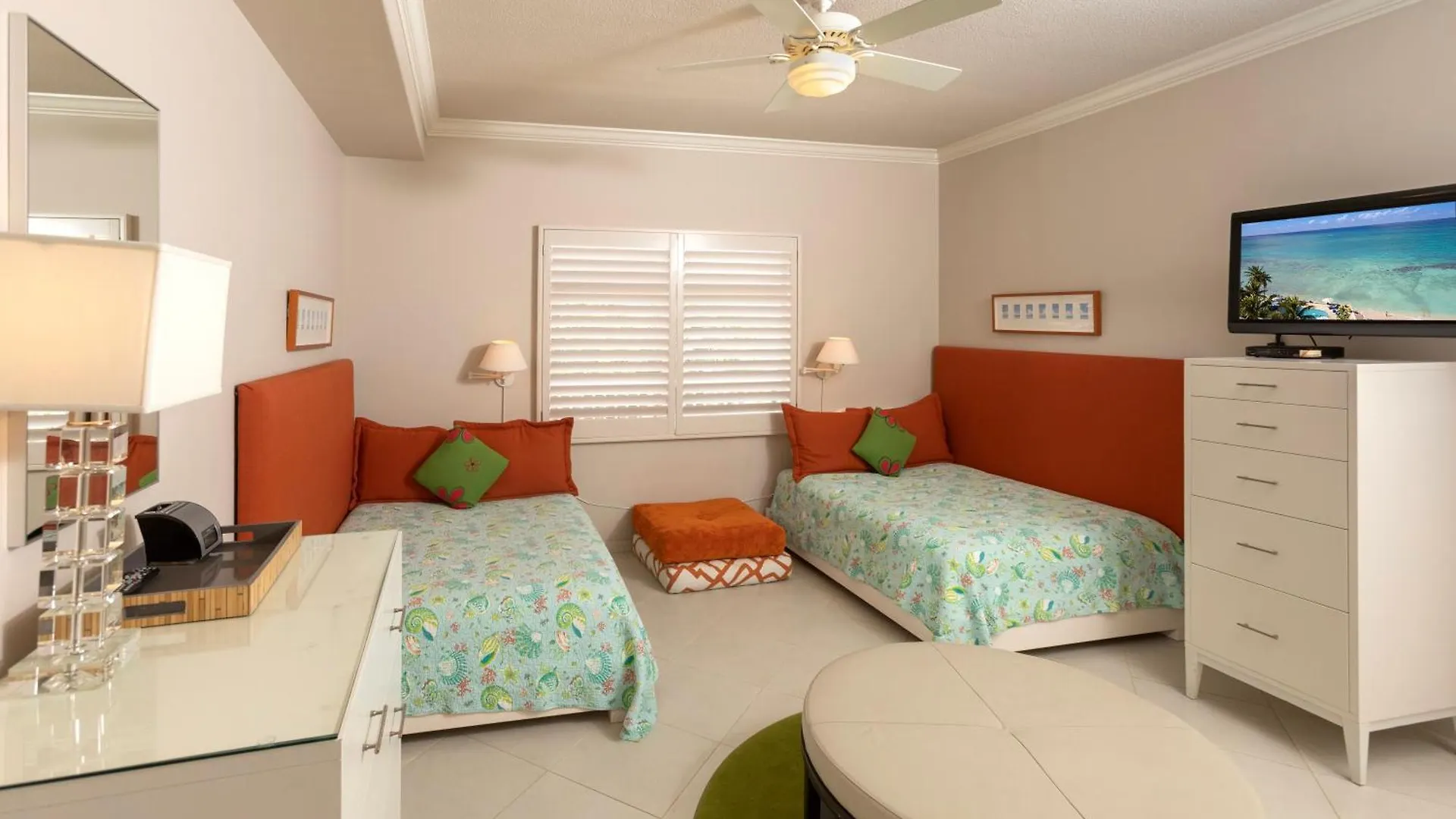 South Bay Beach Club 24 - 4 Bedroom 4 Bathroom Unit West Bay Apartment