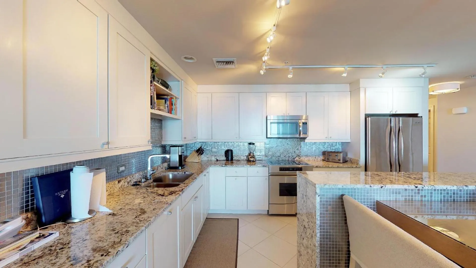 Apartment South Bay Beach Club 24 - 4 Bedroom 4 Bathroom Unit West Bay Cayman Islands