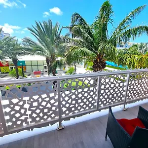 Cayman Luxury At The Grove Apartment